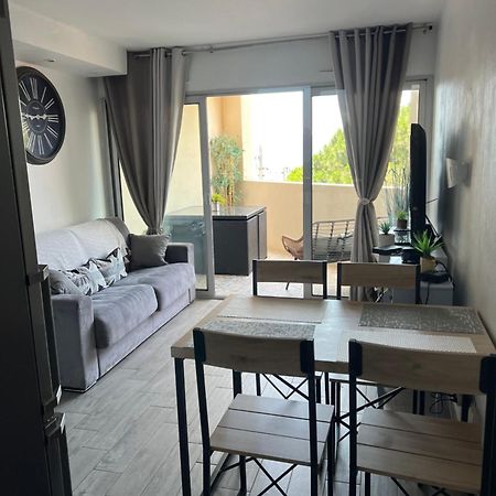 Joli 2 Pieces Aux Pieds Des Plages Cannes Esterno foto
